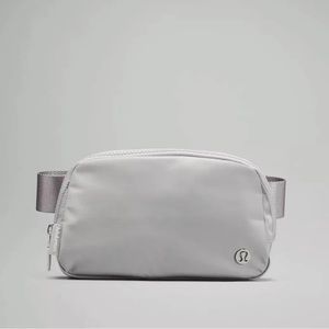 Lululemon Everywhere Belt Bag